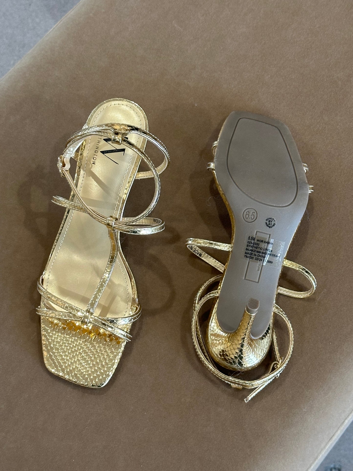 Square Toe Gold Heels • 6.5 • NWOT