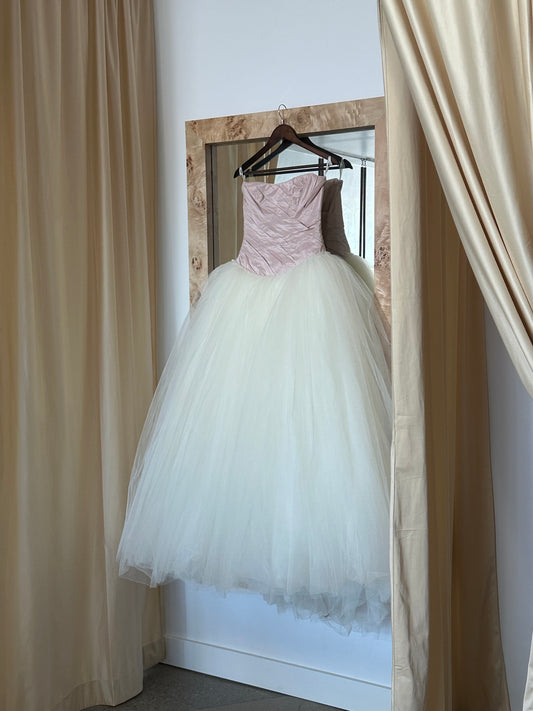Vera Wang SIlk Taffeta Wedding Dress