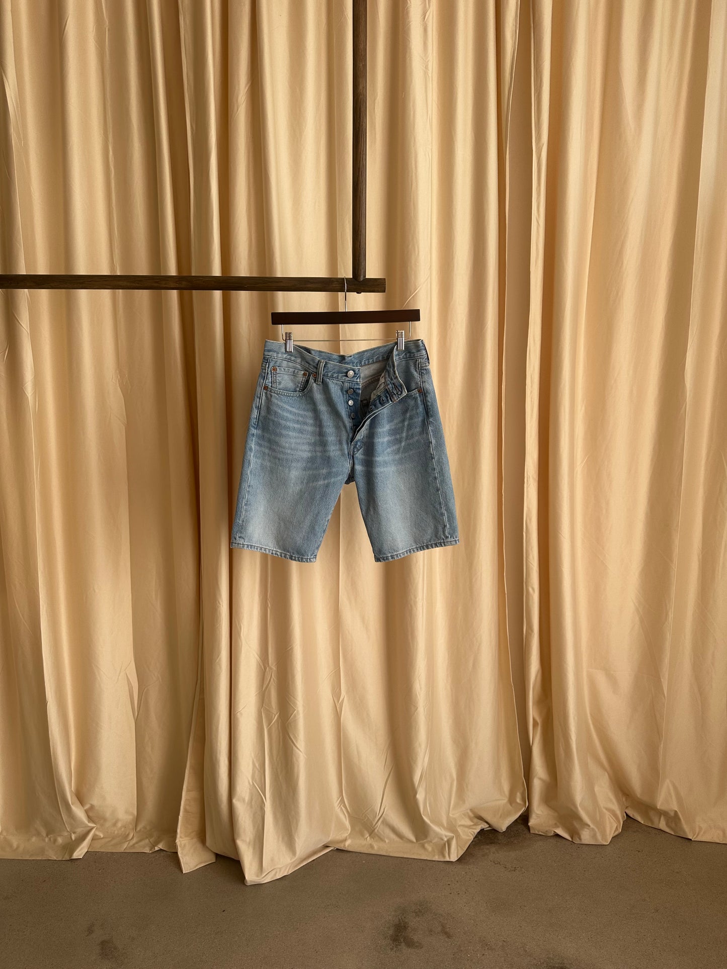 LEVIS 501 Jorts