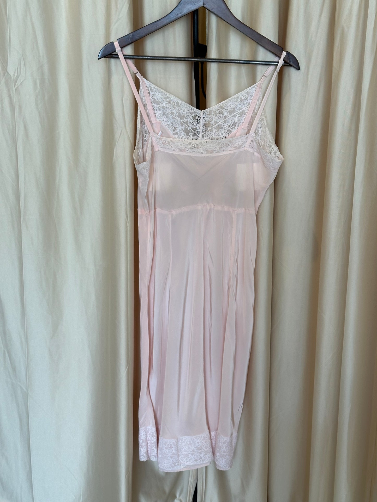 40s Blush Nightgown Sm