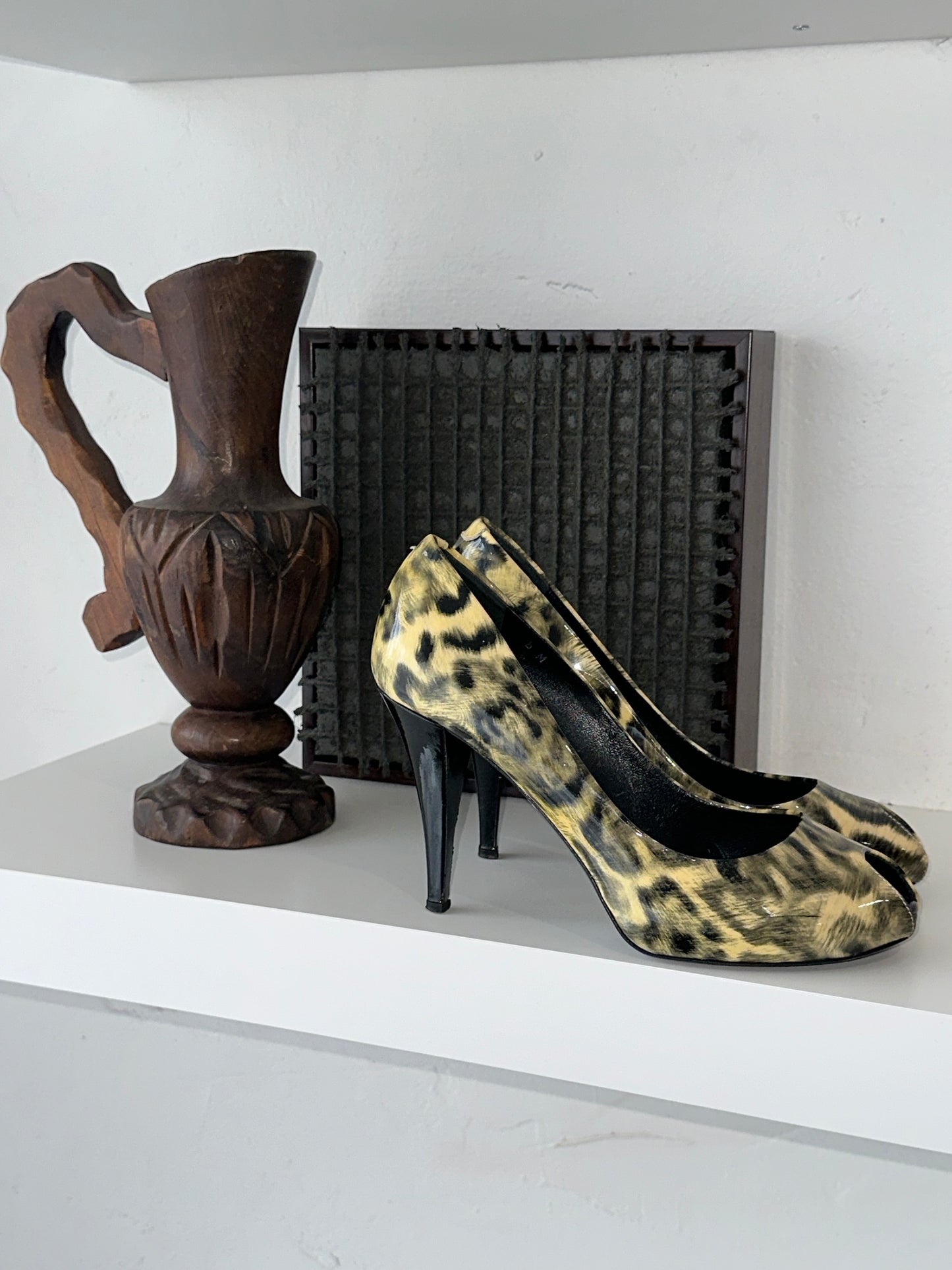 Via Spega Heels size 6