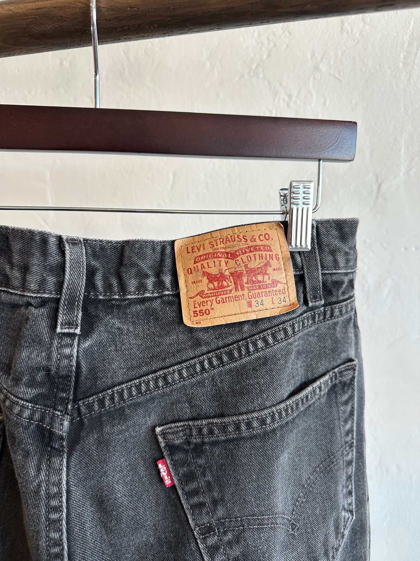 Vintage Levi’s 550 Relaxed Fit Jeans — Washed Black 34x34