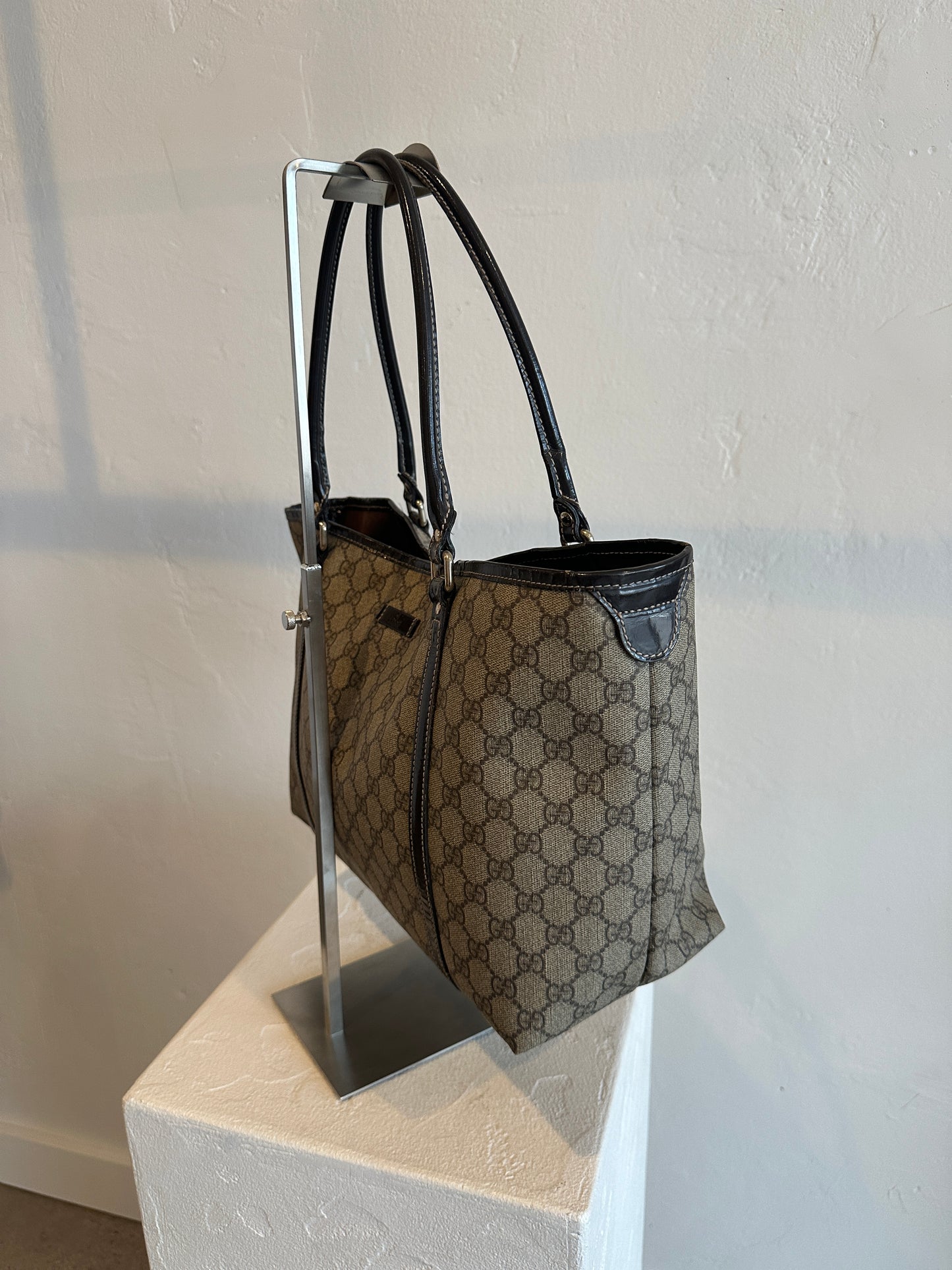 Gucci GG Supreme Canvas Tote Bag Brown Monogram