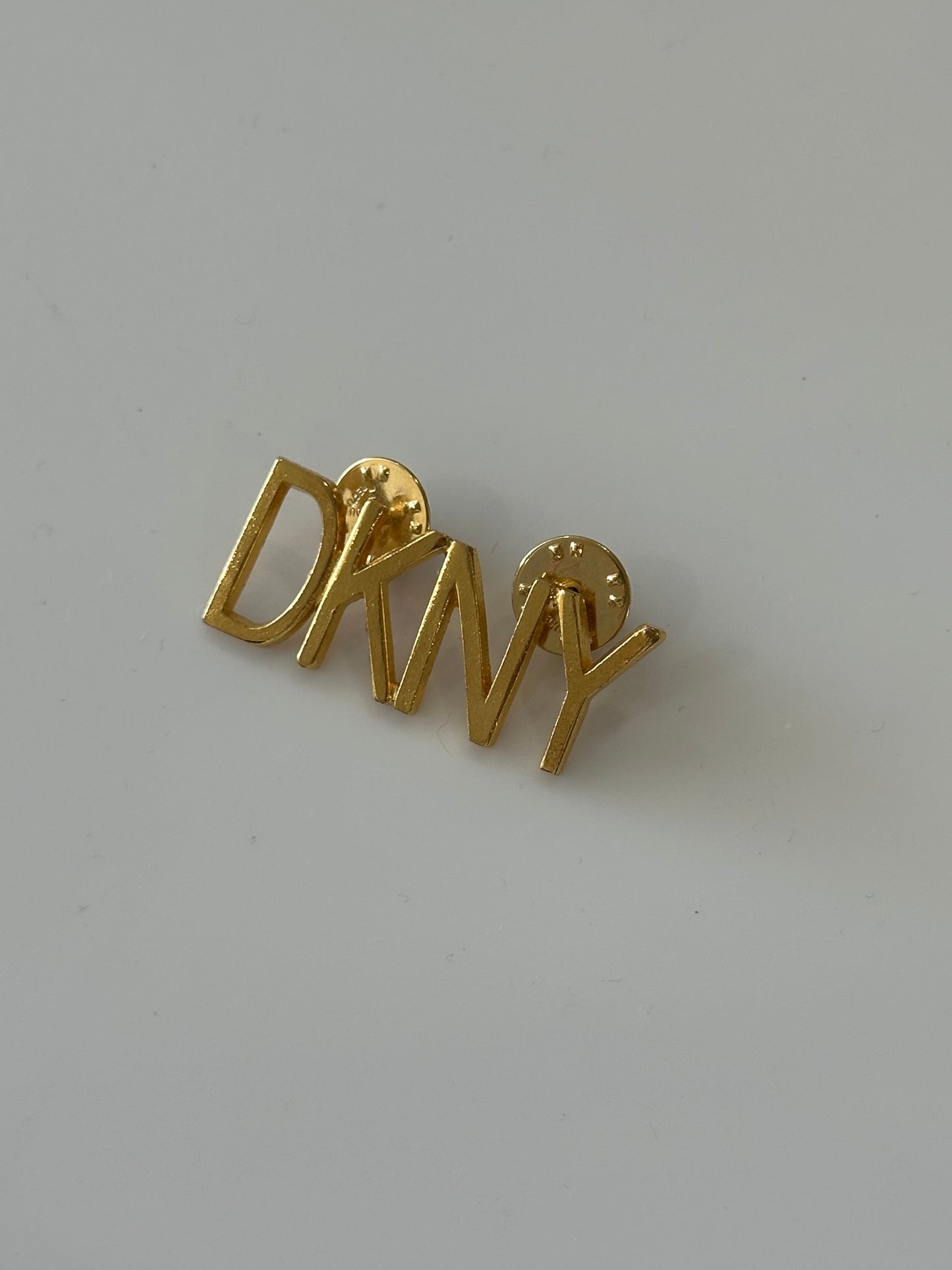 80s dkny pin