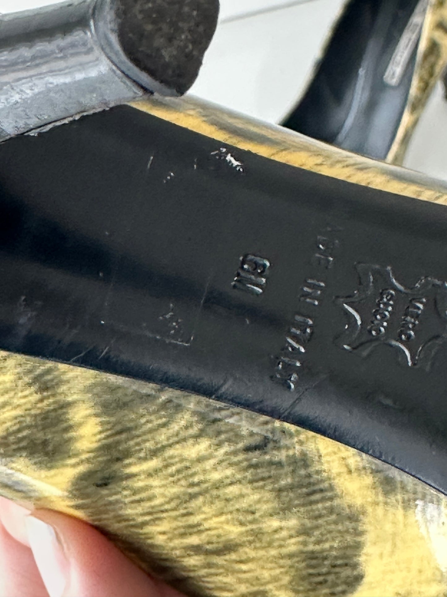 Via Spega Heels size 6