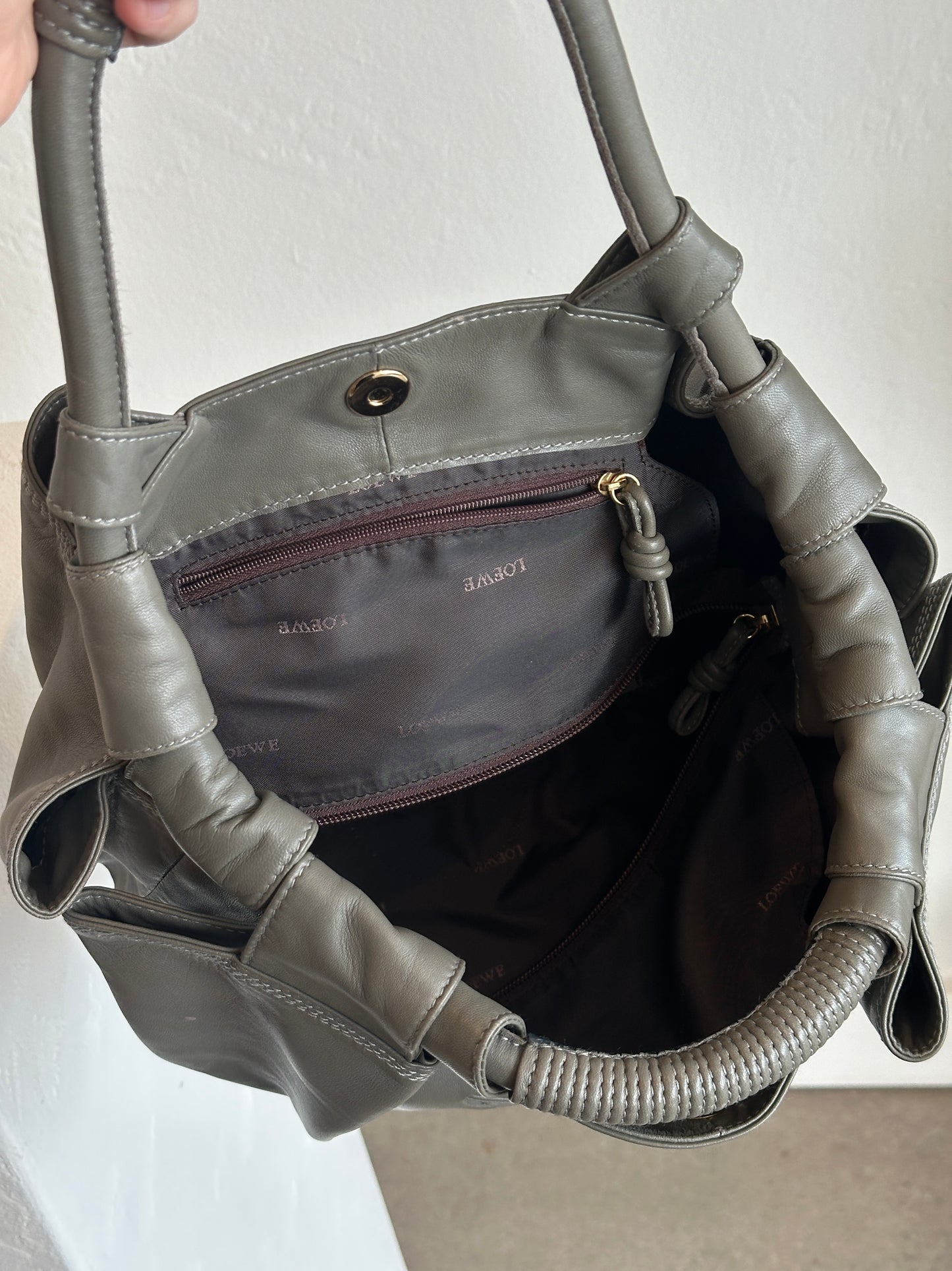 Loewe Nappa Aire Leather Handbag - Gray