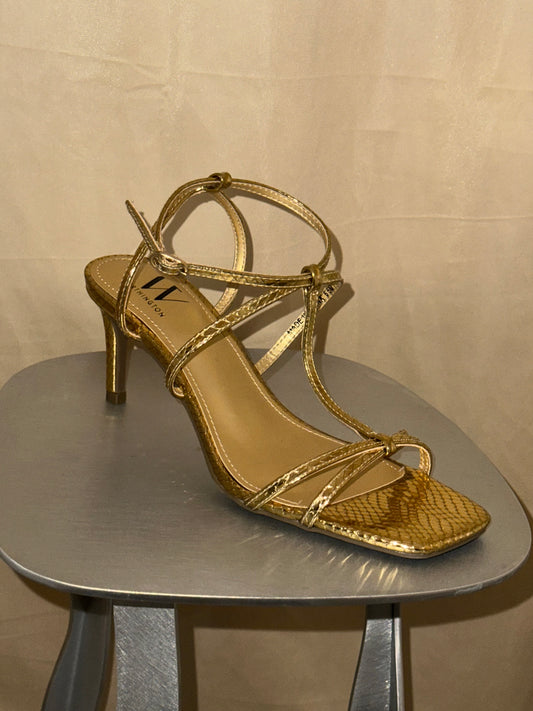 Square Toe Gold Heels • 6.5 • NWOT