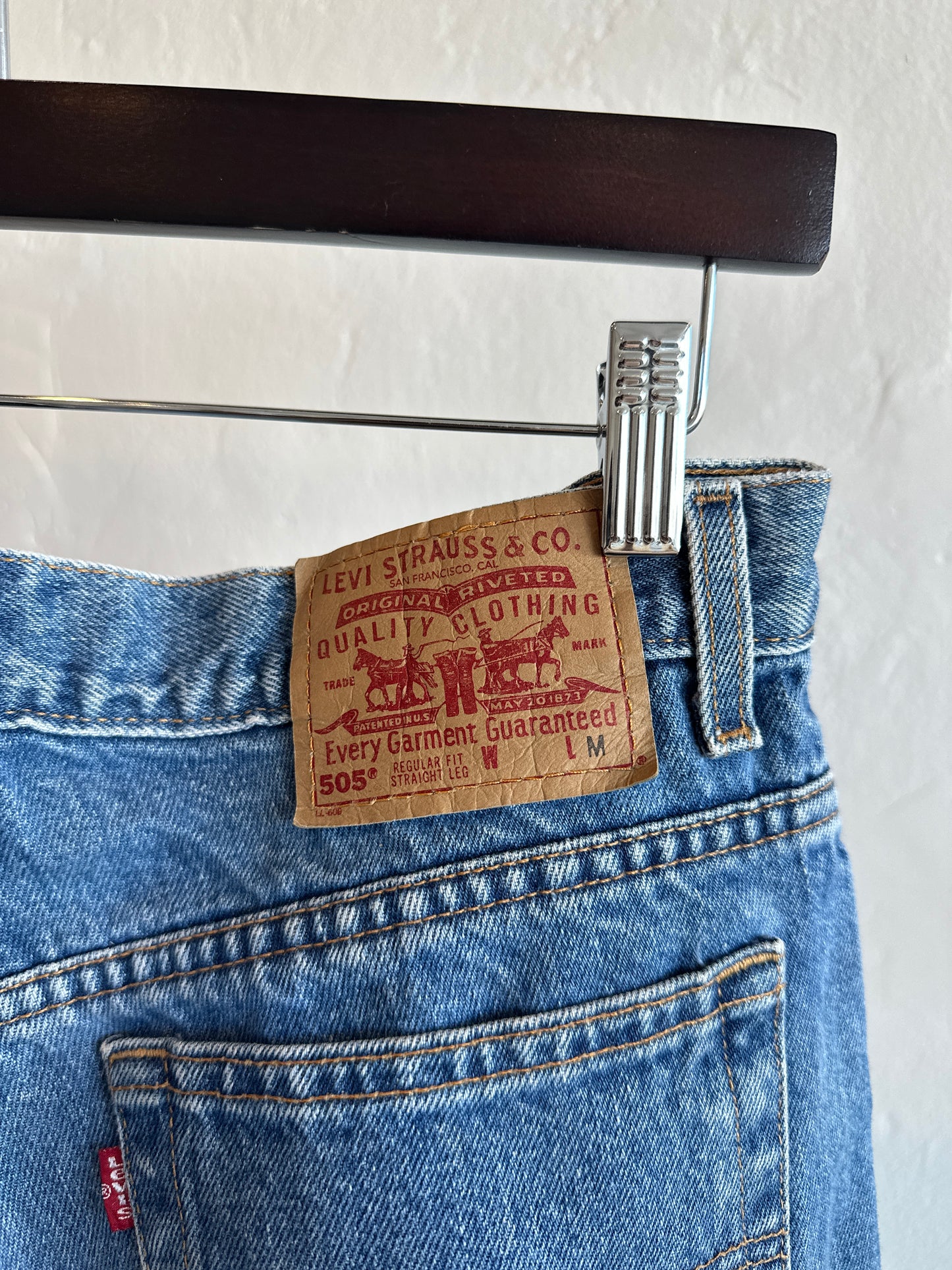 Vintage Levi’s 505 Straight Leg Jeans 32x31